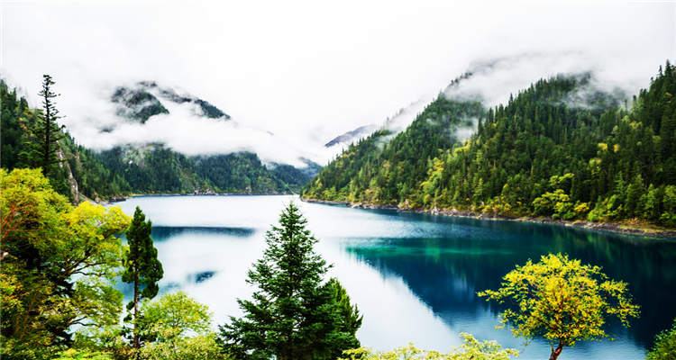 九寨沟+黄龙+都江堰熊猫乐园+松州古城双汽3日游（携程四钻+头等舱车）Jiuzhaigou Valley Scenic and Historic Interest Area + Huanglong + Dujiangyan Irrigation Project Panda Park + Songzhou Ancient City 3-Day Tour (Ctrip Four-Diamond + First-Class Carriage)